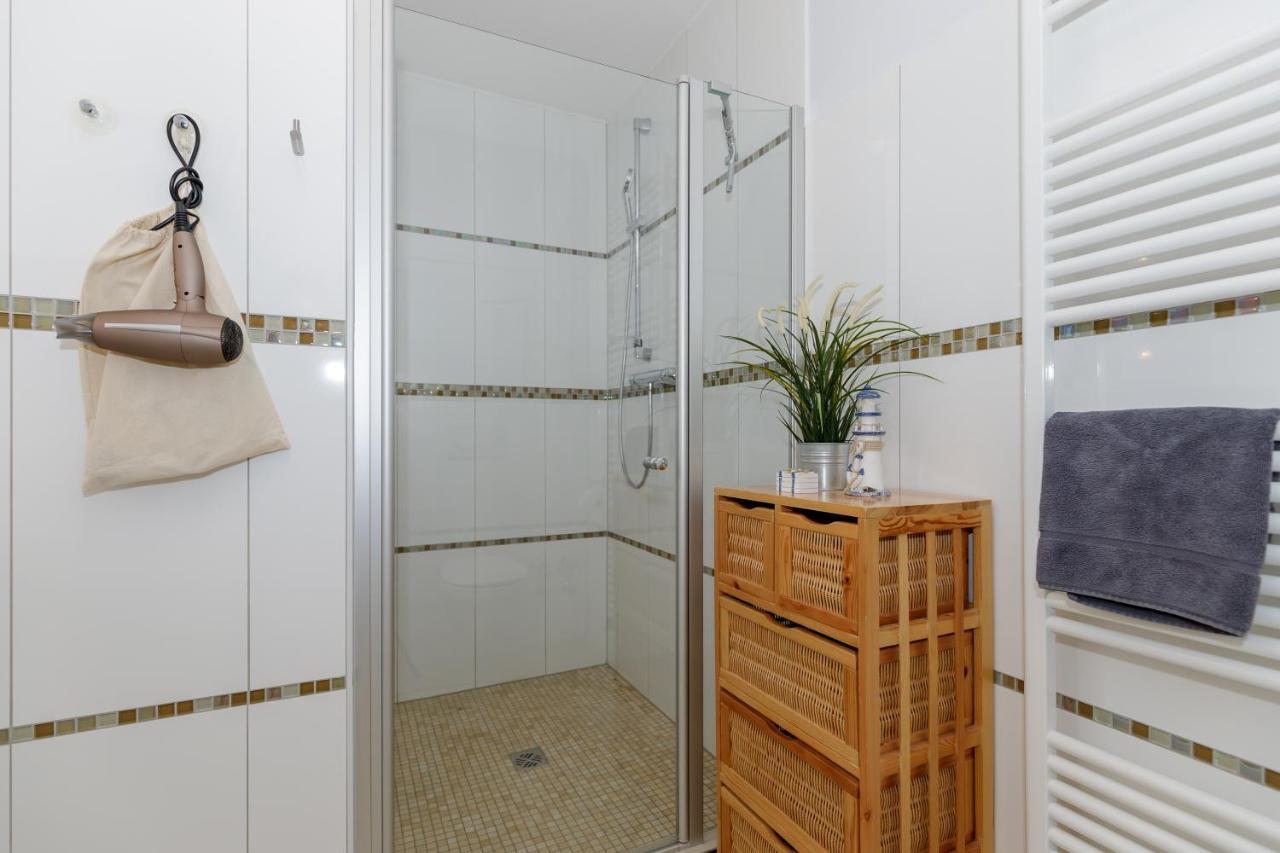 Haus Elli Apartment รอสต็อค ภายนอก รูปภาพ